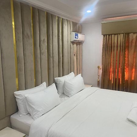 White Gold Hotel Ikeja Exterior photo