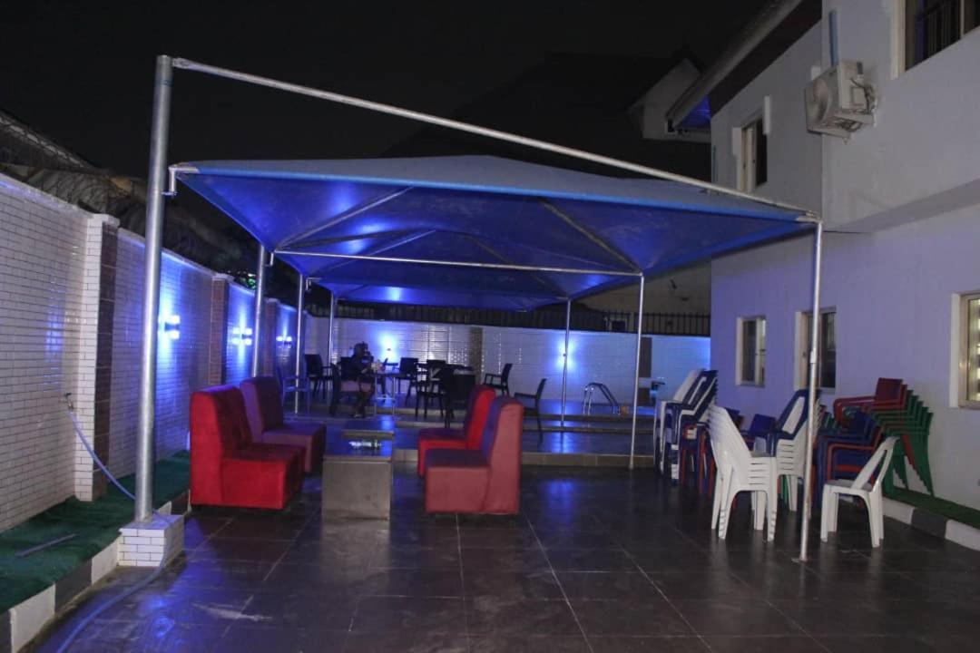 White Gold Hotel Ikeja Exterior photo